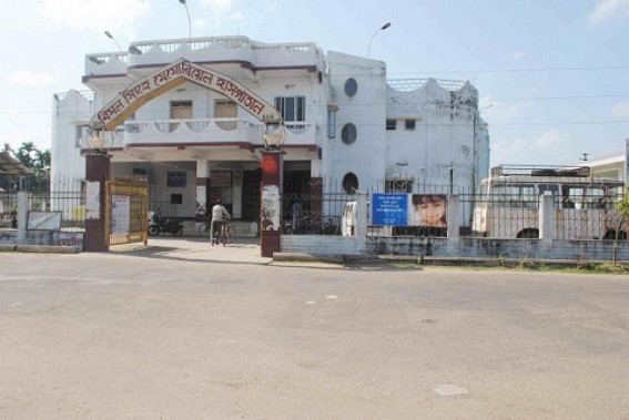 Kamalpur: An 18 years old girl committed suicide by burning: Altercation with mother resulted in the incident: Grief gripped locality Kamalpur: An 18 years old girl committed suicide by burning: Altercation with mother resulted in the incident: Grief gripped locality